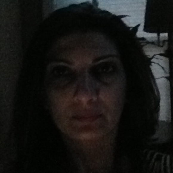 Profile Picture of Aseel Janabi (@aseel71) on Poshmark