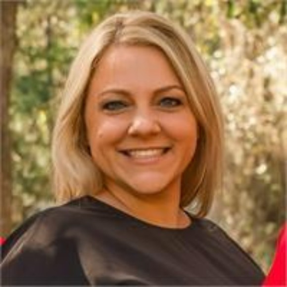 Profile Picture of Kristen Collora (@krissy0519) on Poshmark