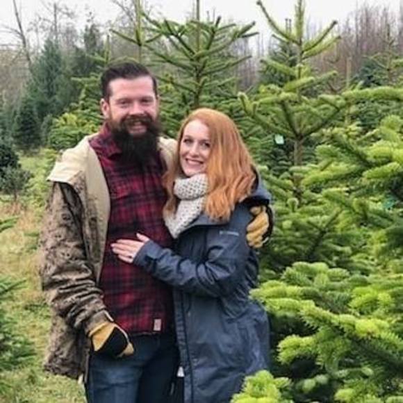 Profile Picture of Melanie Hiskey (@melmcd18) on Poshmark