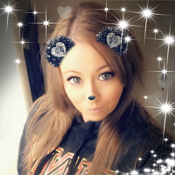 Profile Picture of Nicole Mazeres (@sophiarose2012) on Poshmark
