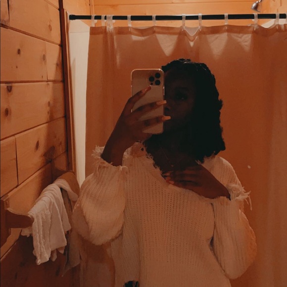 Profile Picture of Tamya Manker (@tamyamanker) on Poshmark