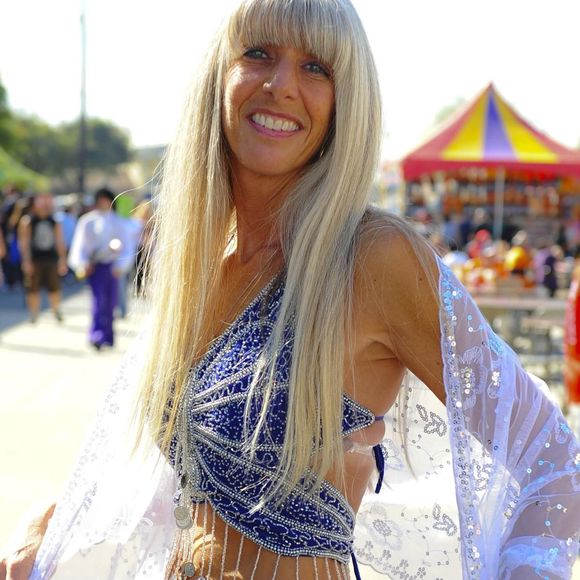 Profile Picture of Debbie Ultan (@dultan) on Poshmark