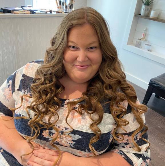 Profile Picture of Candace Holland (@candaceholla735) on Poshmark