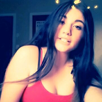 Profile Picture of Alizea Stearns (@anissaa.005) on Tiktok