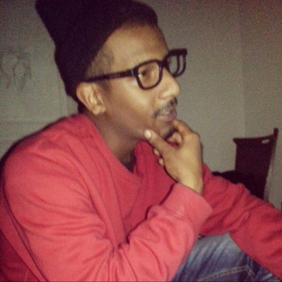 Randy Fagans - Poshmark Profile Picture of Randy Fagans (@mozzy719) on Poshmark