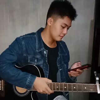 Profile Picture of Ernest Lance Laroza (@LnChii) on Facebook