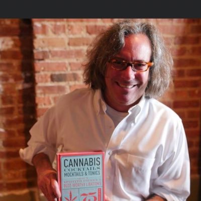 Profile Picture of Warren Bobrow (@WarrenBobrow1) on Twitter