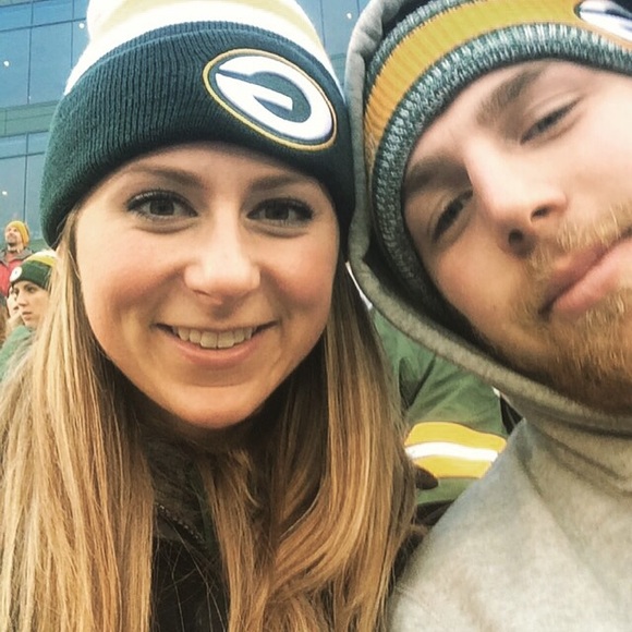 Jade Biersteker - Poshmark Profile Picture of Jade Biersteker (@jkbiersteker) on Poshmark