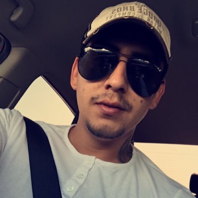 Profile Picture of John Valadez (@johnny_vee69) on Twitter