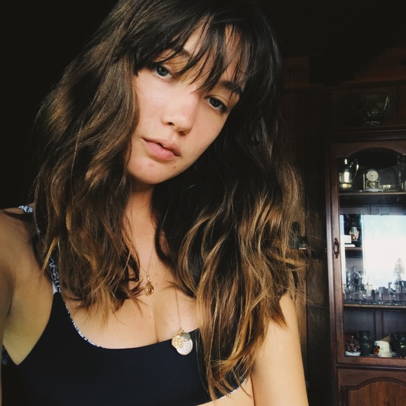 Profile Picture of Lea Behnke (@sweet_loaf) on Poshmark