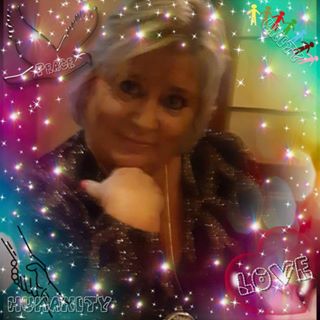 Profile Picture of Donna Hooper (@donna.hooper.902) on Facebook