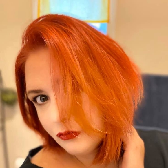 Profile Picture of Heather Bartha (@hab613) on Poshmark