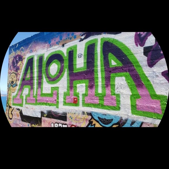 Belinda Ayson - Poshmark Profile Picture of Belinda Ayson (@belayson) on Poshmark