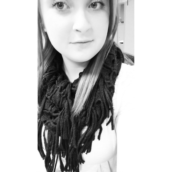 Profile Picture of Megan Mcdowell (@princesssmeggg) on Poshmark