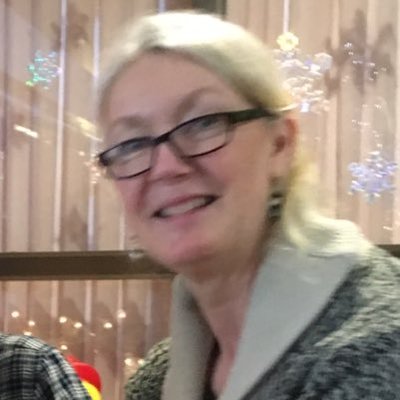 Profile Picture of Elizabeth Penner (@MrsBleap) on Twitter