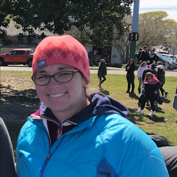 Profile Picture of Danielle Kyle (@dmkyle10) on Poshmark