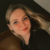 Profile Picture of Amanda Renfro (@1AWESOMETINKERBELL) on Youtube