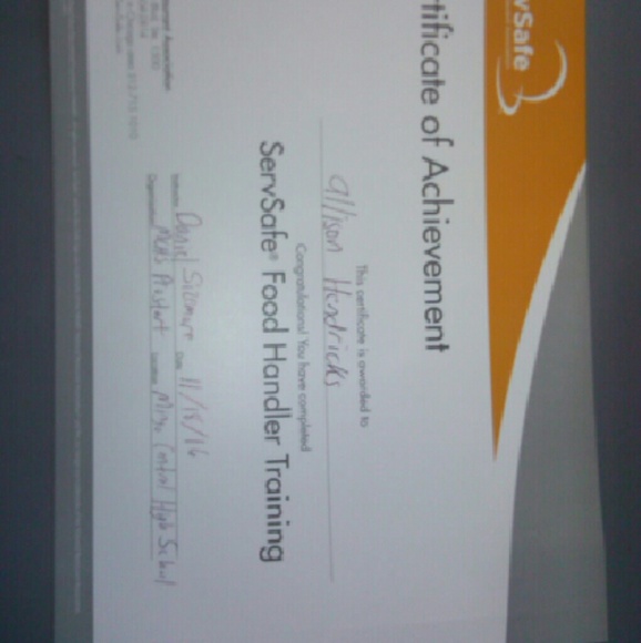 Profile Picture of Allison Hendricks (@allison2018) on Poshmark