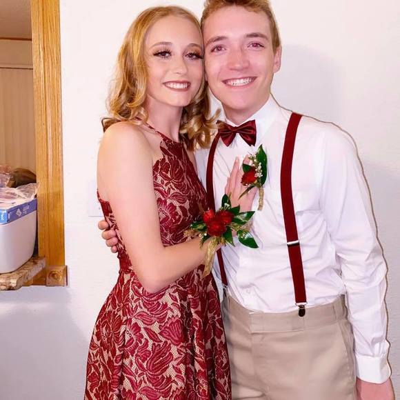 Profile Picture of Brook Branstiter (@brookbranstiter) on Poshmark