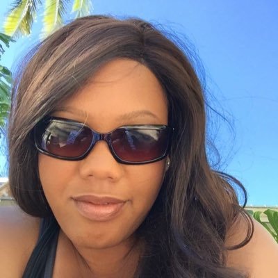 Profile Picture of Yolanda Lindsay (@yolandamlindsay) on Twitter