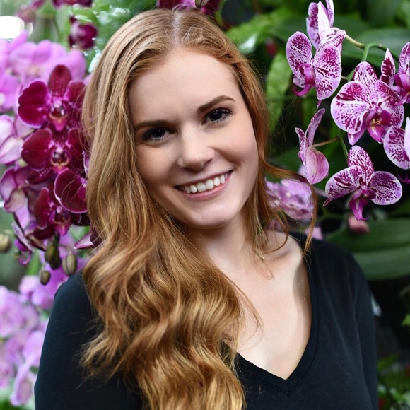 Profile Picture of Brooke Leppo (@brookelep) on Poshmark