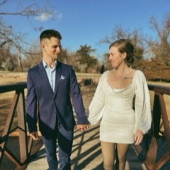 Andrea Parsells - Poshmark Profile Picture of Andrea Parsells (@andreaparsells4) on Poshmark