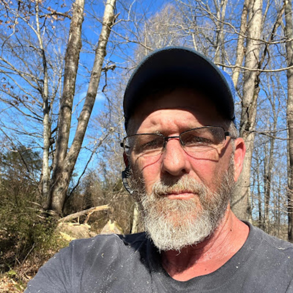 Profile Picture of Keith Wolford (@keithmwolford68) on Poshmark