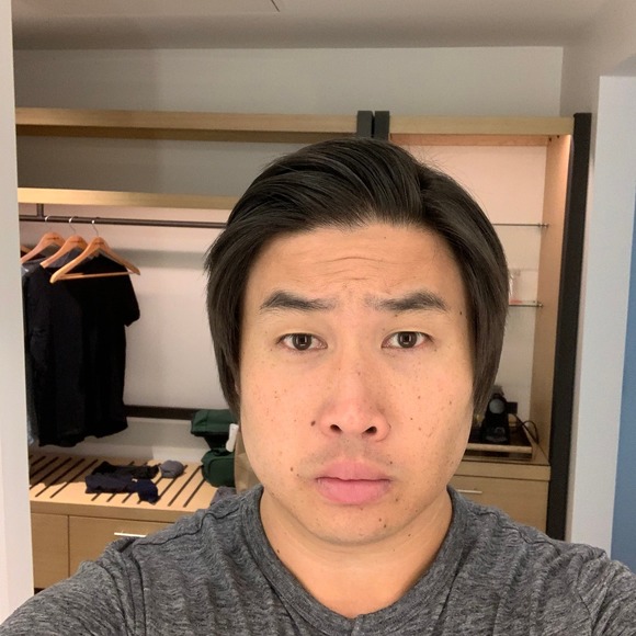 Profile Picture of Andy Khamoui (@avkhamoui) on Poshmark