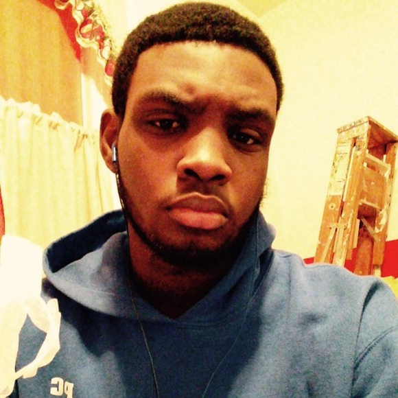 Profile Picture of Brandon Cody (@codymontana_32) on Poshmark