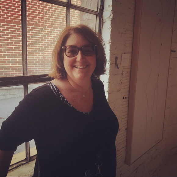 Andrea Janis - Poshmark Profile Picture of Andrea Janis (@ajanis1) on Poshmark