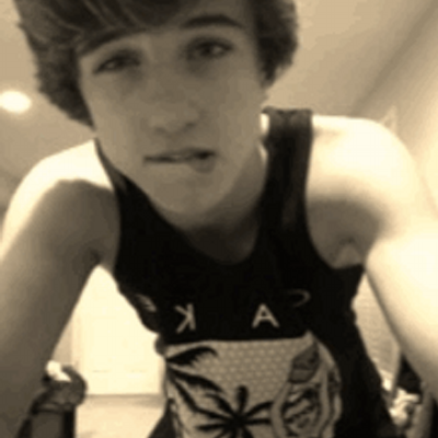 Profile Picture of Mark Peaslee (@xMarkPeaslee17x) on Twitter