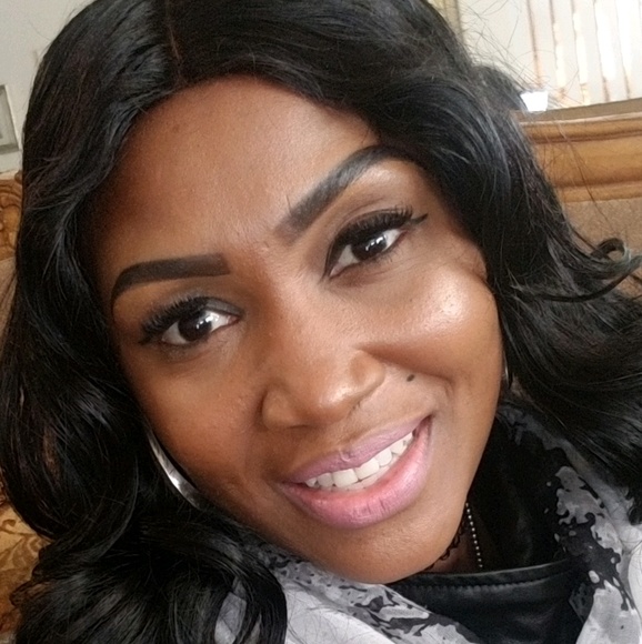 Profile Picture of Keisha Tyler (@keishayoung2016) on Poshmark