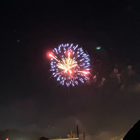 Elizabeth Bakkar - Poshmark Profile Picture of Elizabeth Bakkar (@mariebakkar) on Poshmark