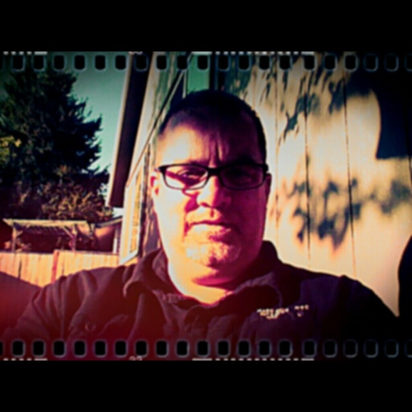 Profile Picture of Duane Fulps (@29ohms) on Poshmark