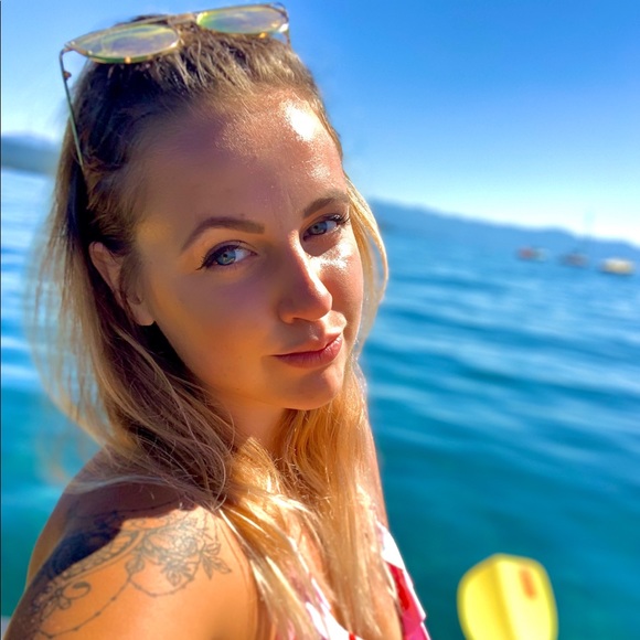 Profile Picture of Tereza Havlickova (@tereza_h) on Poshmark