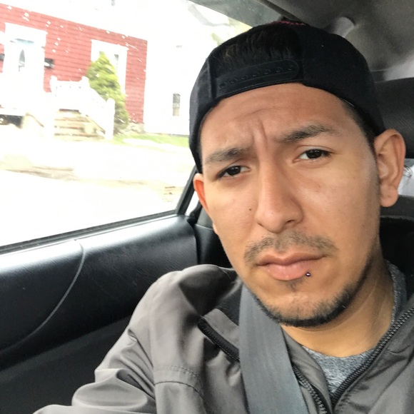 Profile Picture of Osmin Videla (@osmin3461) on Poshmark