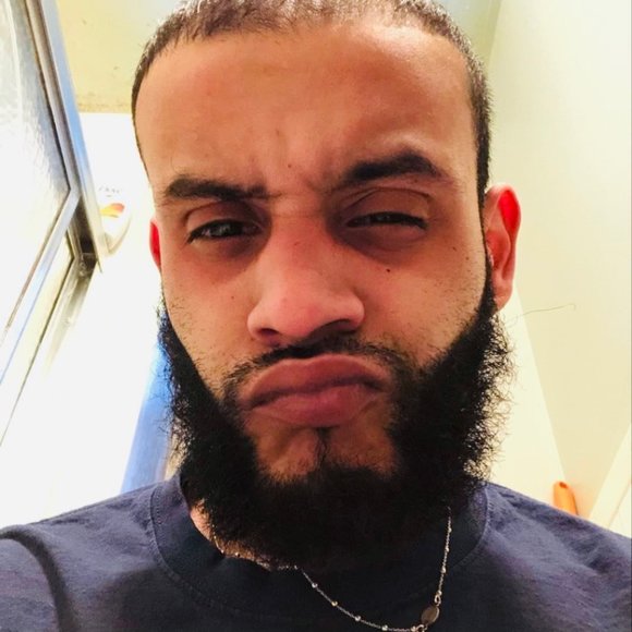 Profile Picture of Nicholas Muniz (@nicholasmuniz) on Poshmark