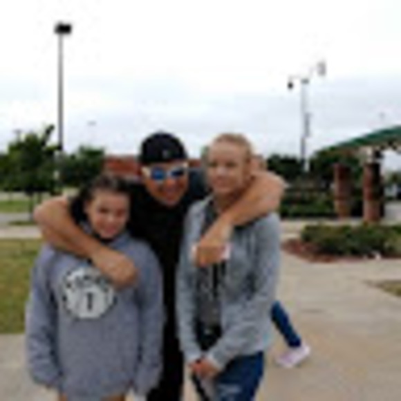 Profile Picture of Michael Wahlenberg (@ryry0726) on Poshmark