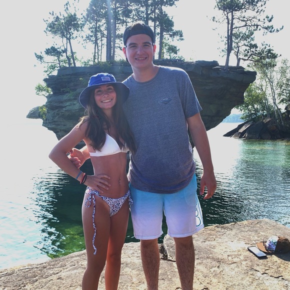 Profile Picture of Jaidyn Tapert (@jaidyn_tapert) on Poshmark