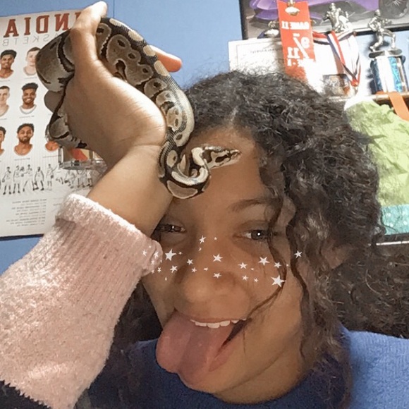 Profile Picture of Makayla Mitchell (@makayla836) on Poshmark