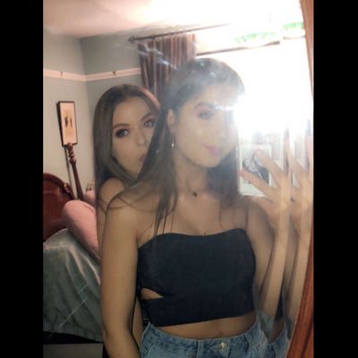 Profile Picture of Phoebe Parker (@phoebeparker_xx) on Twitter