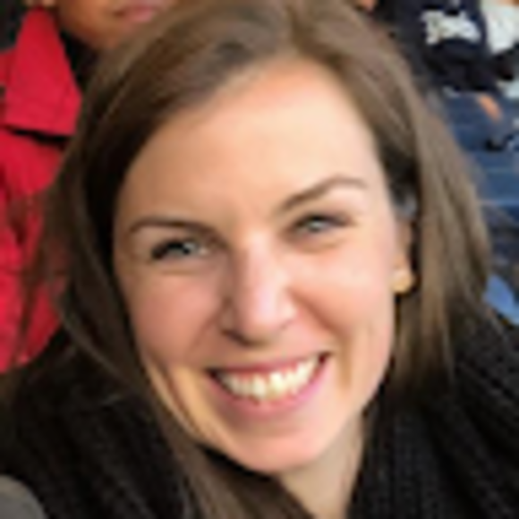 Profile Picture of Amelia Meyer (@ameyer711) on Poshmark