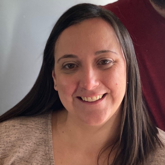 Profile Picture of Lisa Sorel (@lisasorel) on Poshmark