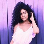 Profile Picture of Com Amor •| Steffany Borges 🌻 (@foryousteffany_) on Instagram