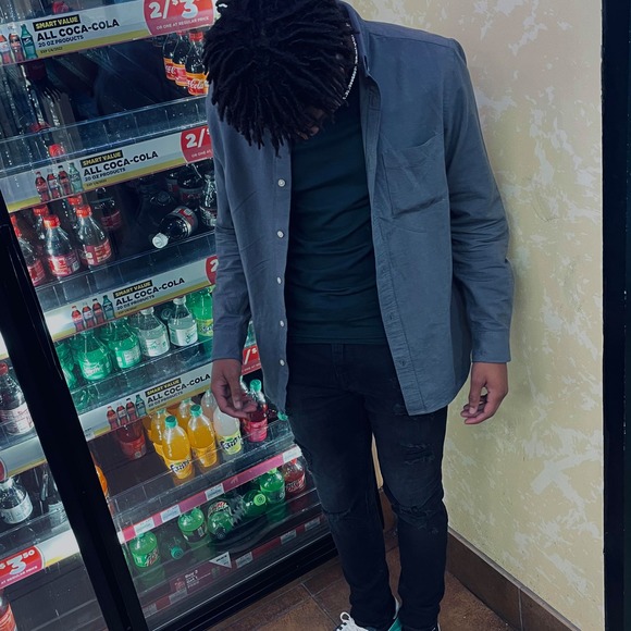 Profile Picture of Lj Stroder (@stroderluther) on Poshmark