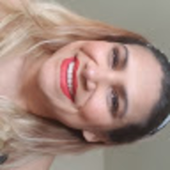 Profile Picture of Erica Senkowski (@ericaanddusty2) on Poshmark