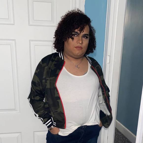 Profile Picture of Andrea Ramirez (@andrearamire991) on Poshmark