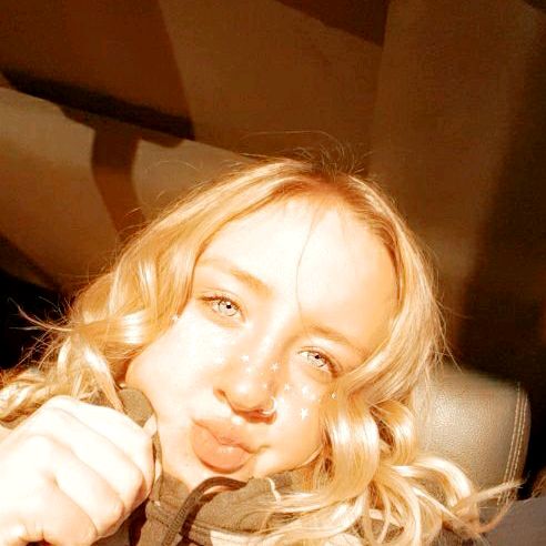 Profile Picture of 🌸lilly🌸 (@lillianmanecke) on Tiktok