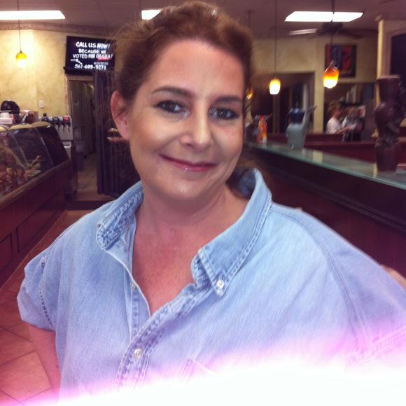 Lisa Ravitz - Poshmark Profile Picture of Lisa Ravitz (@lisaravitz) on Poshmark