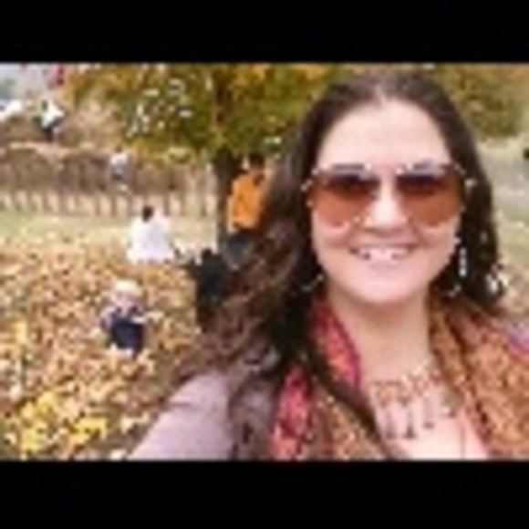 Profile Picture of Jessica Suidan (@suidan4nqt) on Poshmark